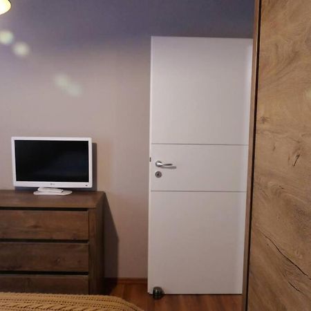 Apartament In Cartier Avantgarden Cu Semineu! Braşov Dış mekan fotoğraf